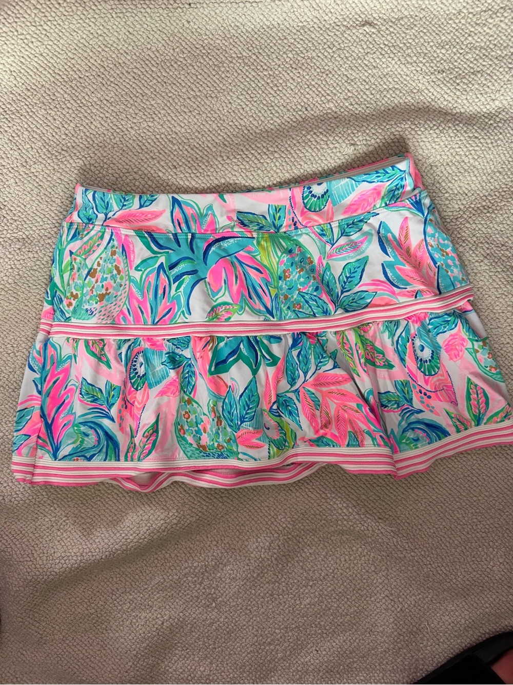 Lilly Pulitzer Luxletic Tropical Print Ruffle Skort (Size Small)